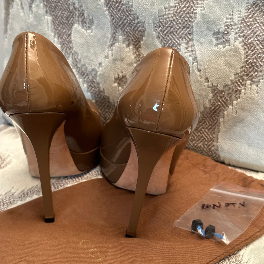 Gucci ๐ Good condition ๐คฉ - Picture 4 of 5